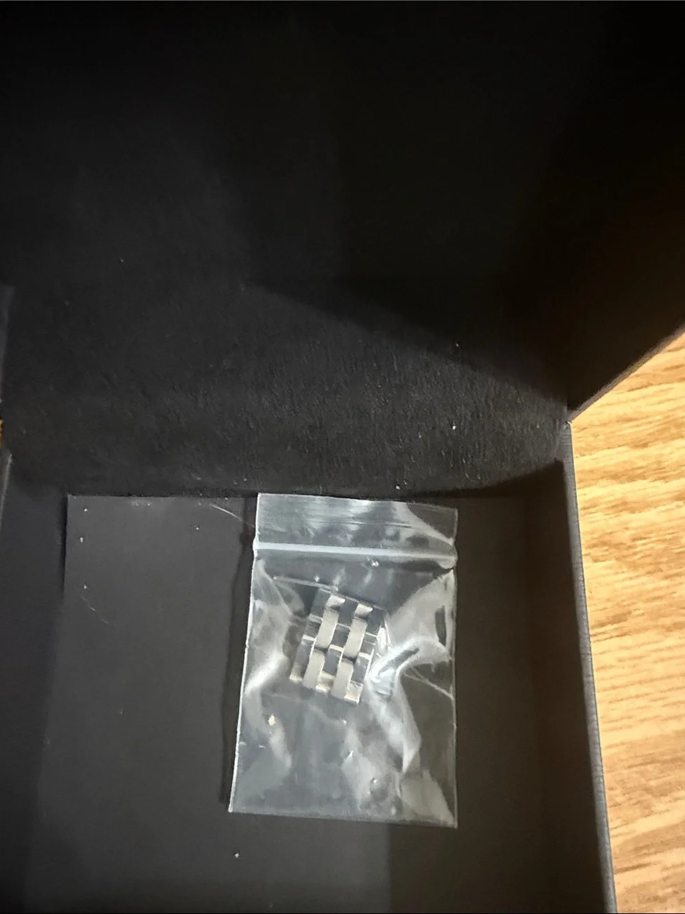 Gucci Women’s Stainless Steel Bracelet Watch with Black Dial